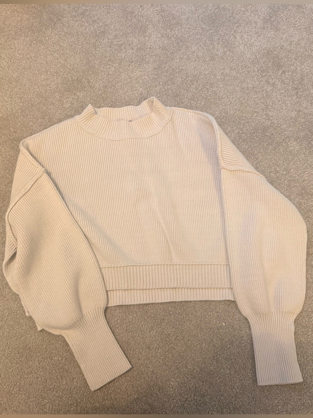 Free people xs cropped sweater